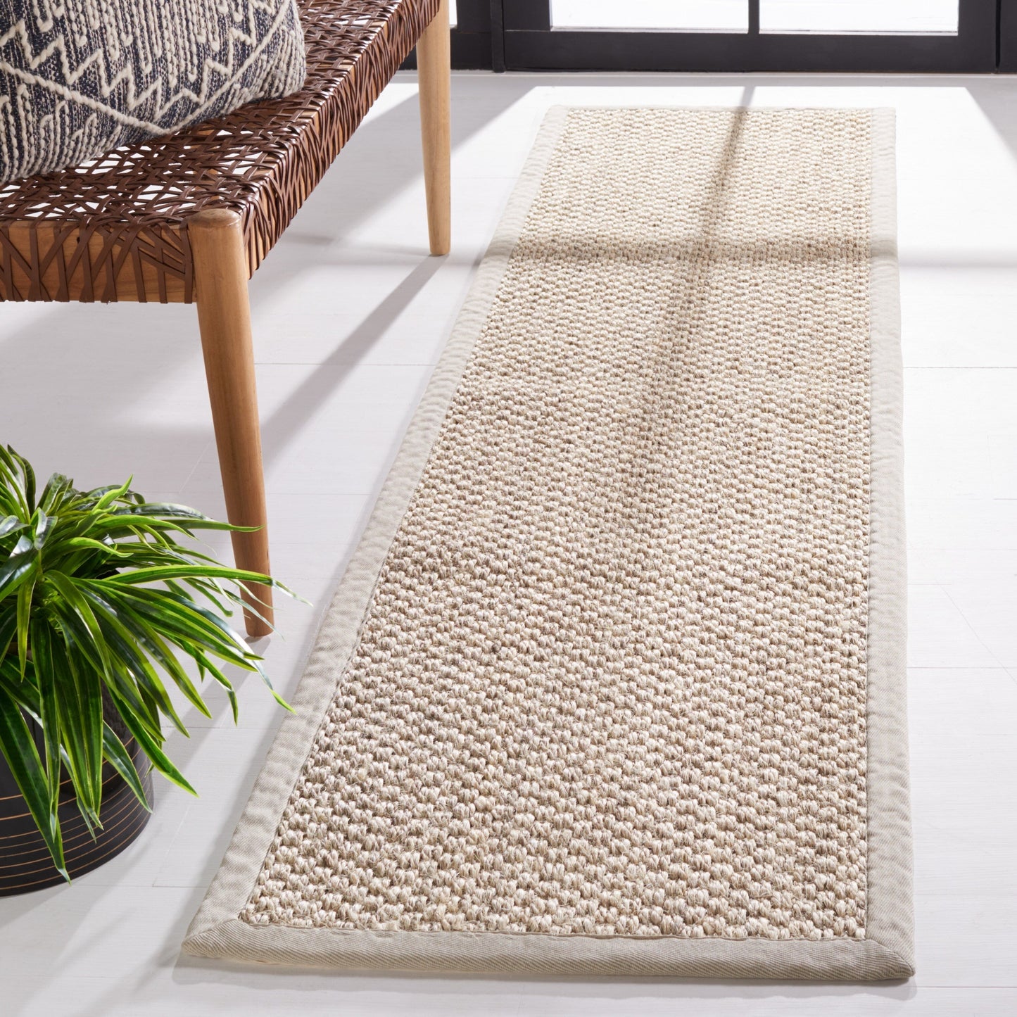 Tapis en sisal Mira Giesela en fibre naturelle SAFAVIEH