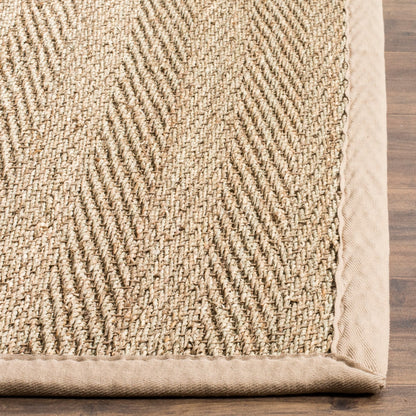 Tapis Trilby en fibres naturelles SAFAVIEH à chevrons en jonc de mer