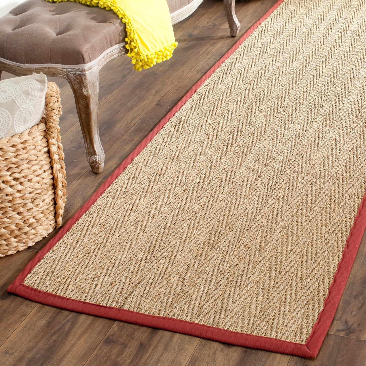 Tapis Trilby en fibres naturelles SAFAVIEH à chevrons en jonc de mer