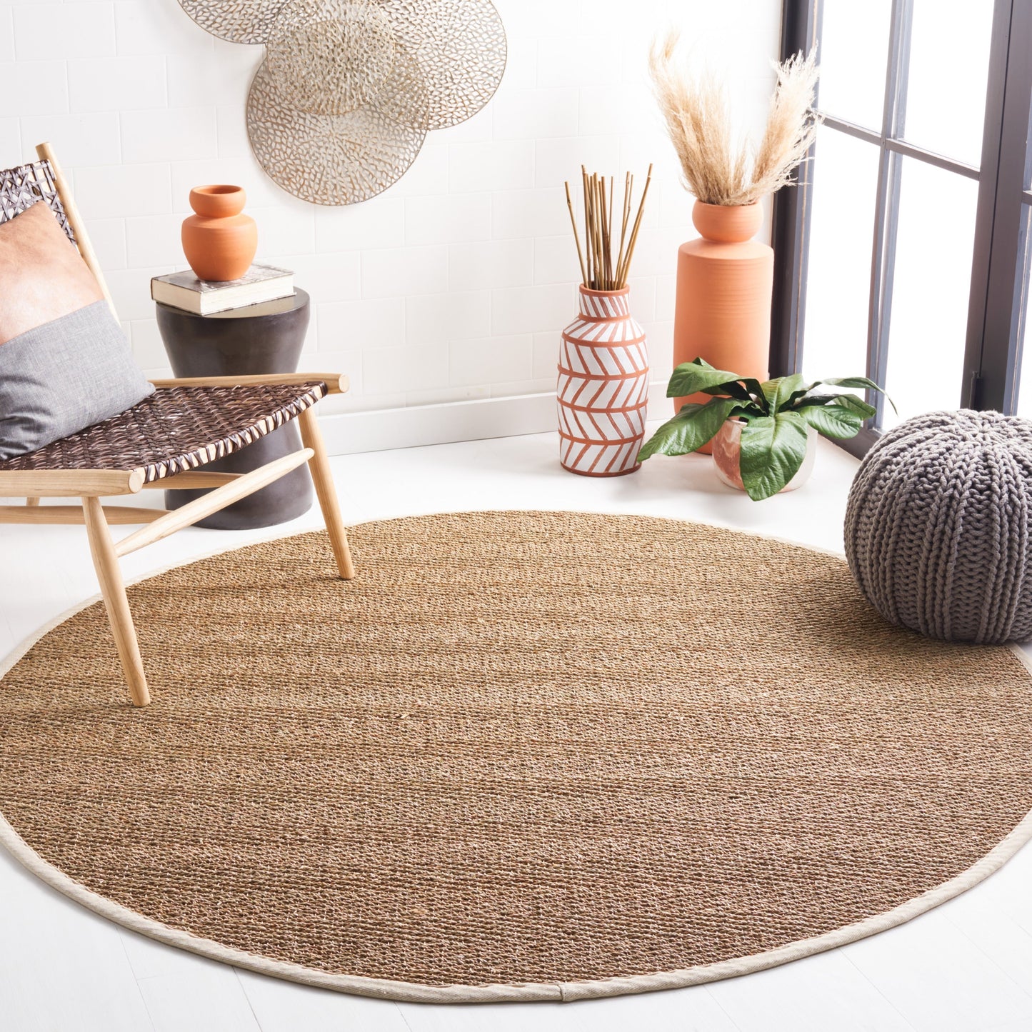 Tapis Trilby en fibres naturelles SAFAVIEH à chevrons en jonc de mer