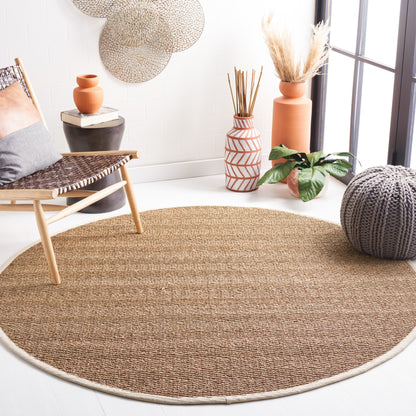 Tapis Trilby en fibres naturelles SAFAVIEH à chevrons en jonc de mer
