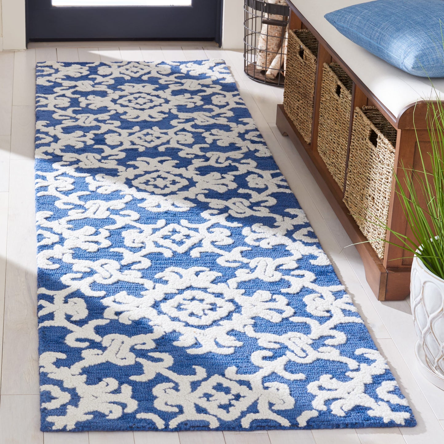 SAFAVIEH, Tapis en laine moderne à motif floral Blossom Vesela, fait main
