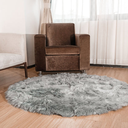 Tapis en fausse fourrure de mouton Silver Orchid Parrott
