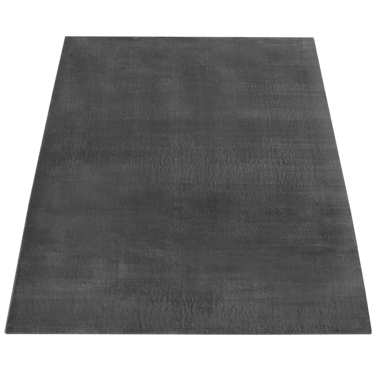 Tapis doux et lavable avec envers antidérapant, disponible en couleurs unies.