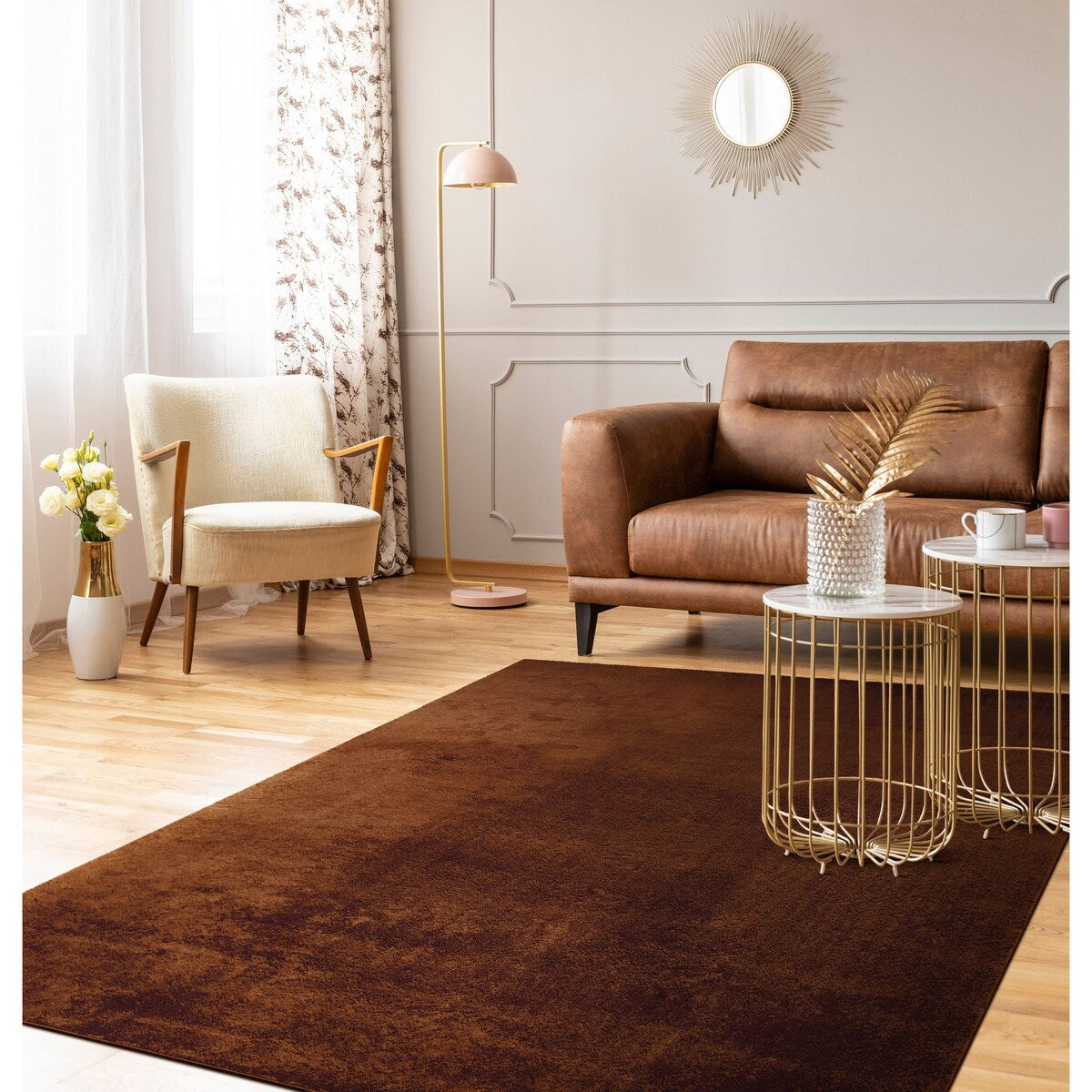 Tapis doux et lavable avec envers antidérapant, disponible en couleurs unies.