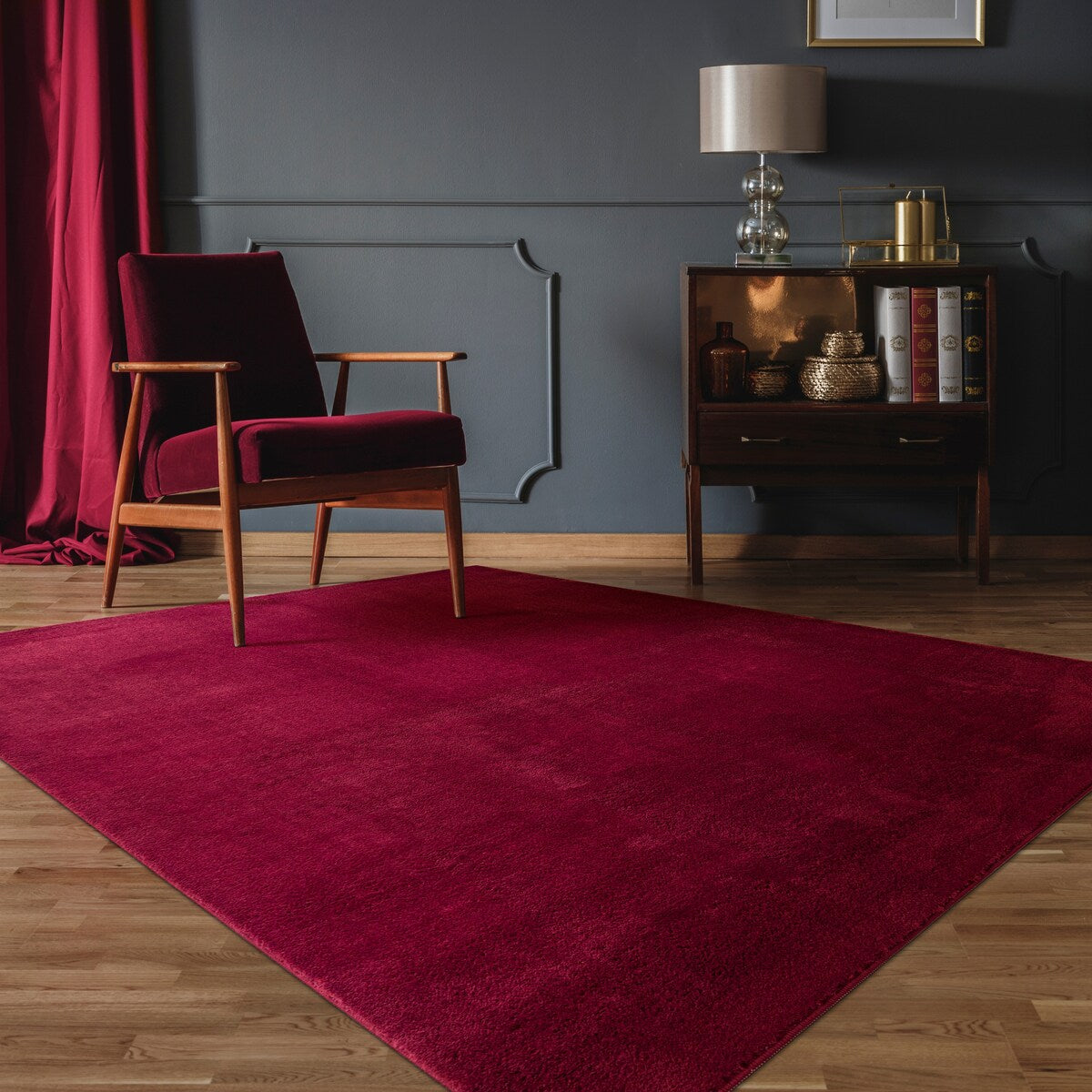 Tapis doux et lavable avec envers antidérapant, disponible en couleurs unies.