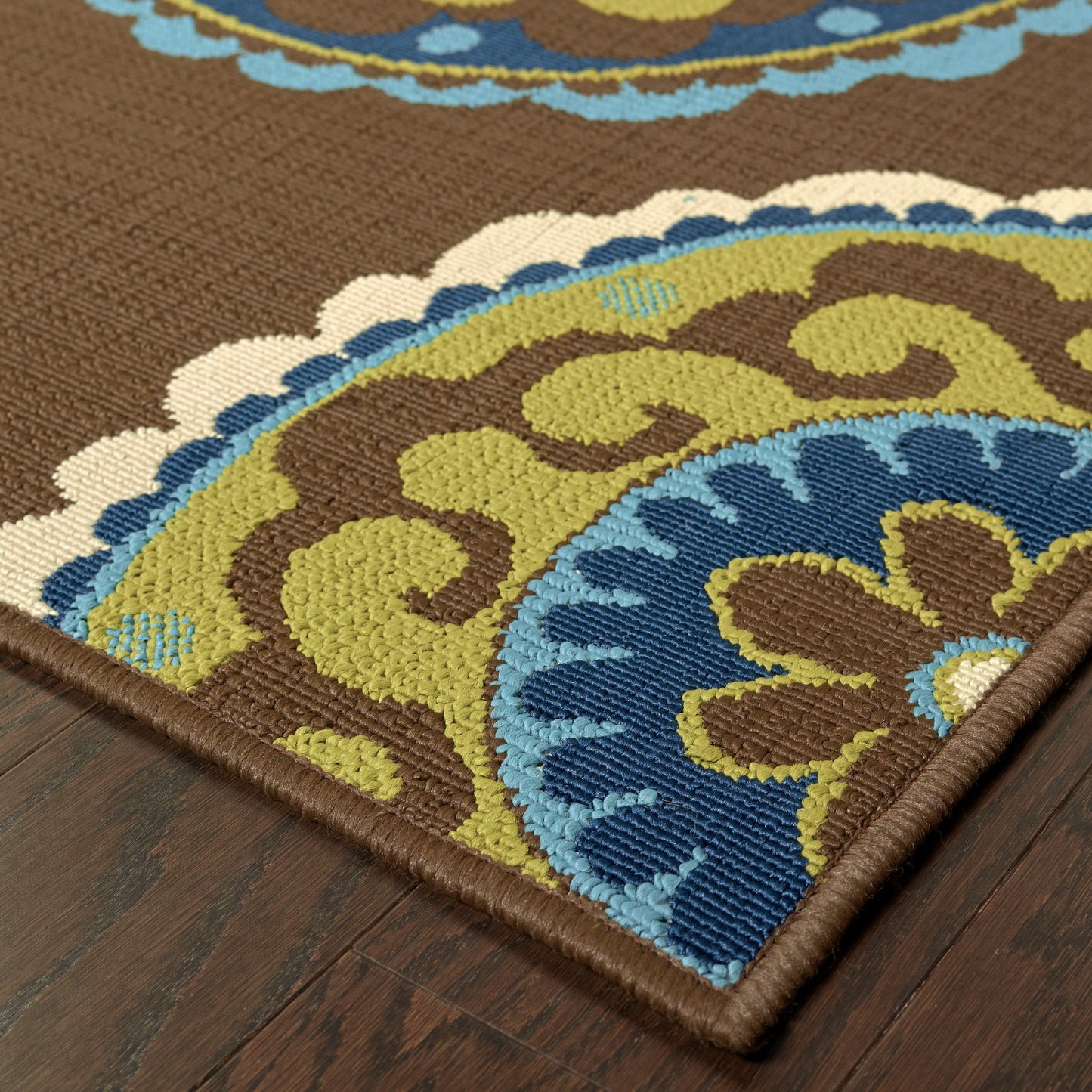 Vista Home Catalina Floral Medallions Indoor/ Outdoor Area Rug--