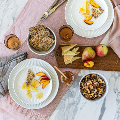 Service de table 24 pièces en porcelaine blanche cannelée Over and Back